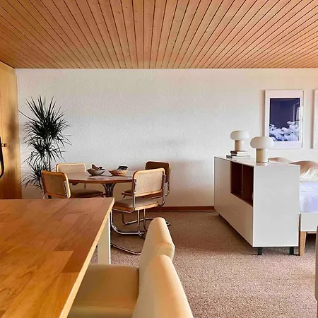 Amazing Views-cozy Retreat-king Bed Aeschlen