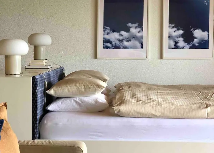 Amazing Views Cozy Retreat King Bed Apartment Aeschlen